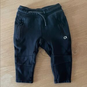 Baby Gap jogger sweatpants - 12-18 months